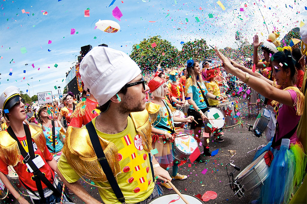 Disfruta del carnaval con tu coche de alquiler