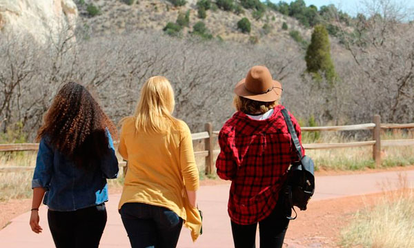 Viajar con amigos | Alquiler de furgonetas en Barcelona